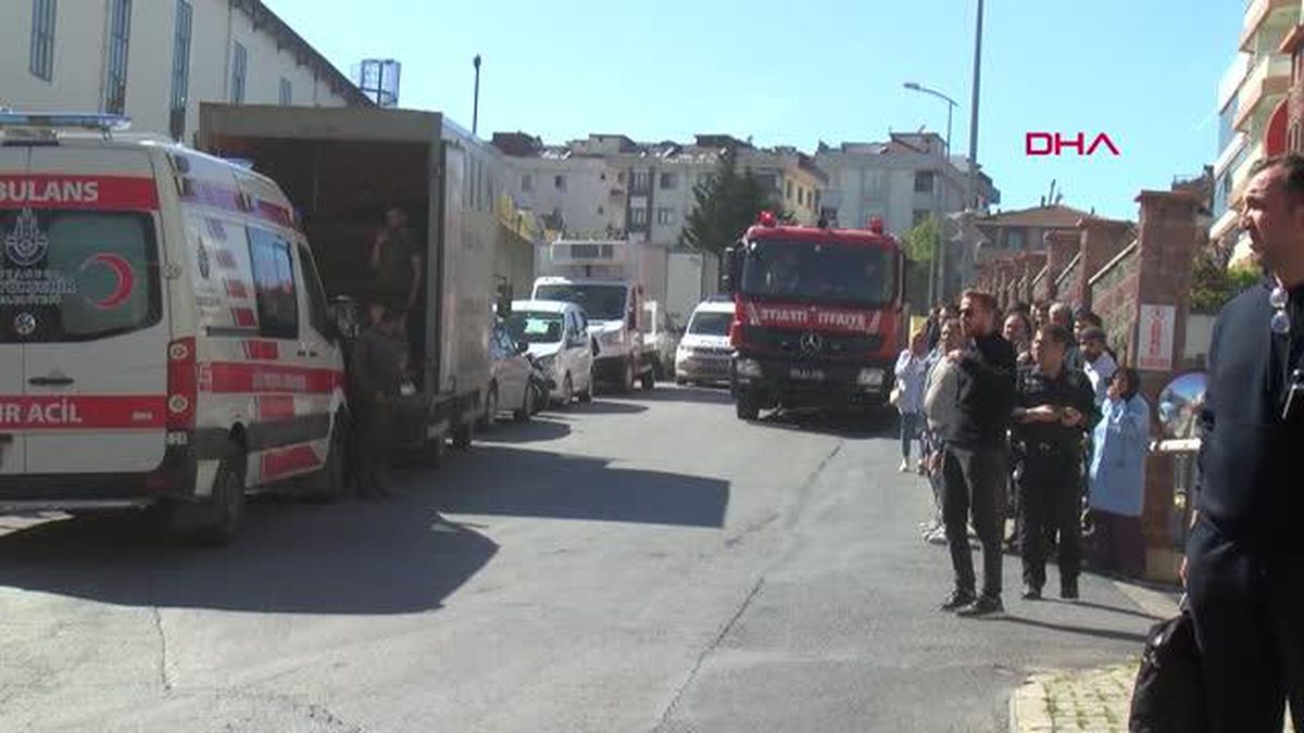 Sancaktepe\'de Mobilya Atölyesinde Yangın Çıktı