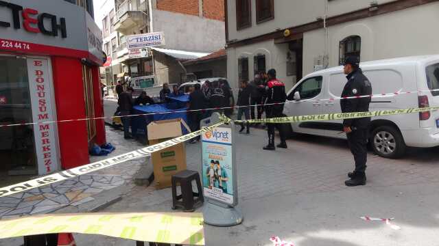 24 yaşındaki anne, 2 yaşındaki bebeğini 6. kattan aşağı atarak öldürdü 24 yaşındaki anne, 2 yaşındaki bebeğini 6. kattan aşağı atarak öldürdü