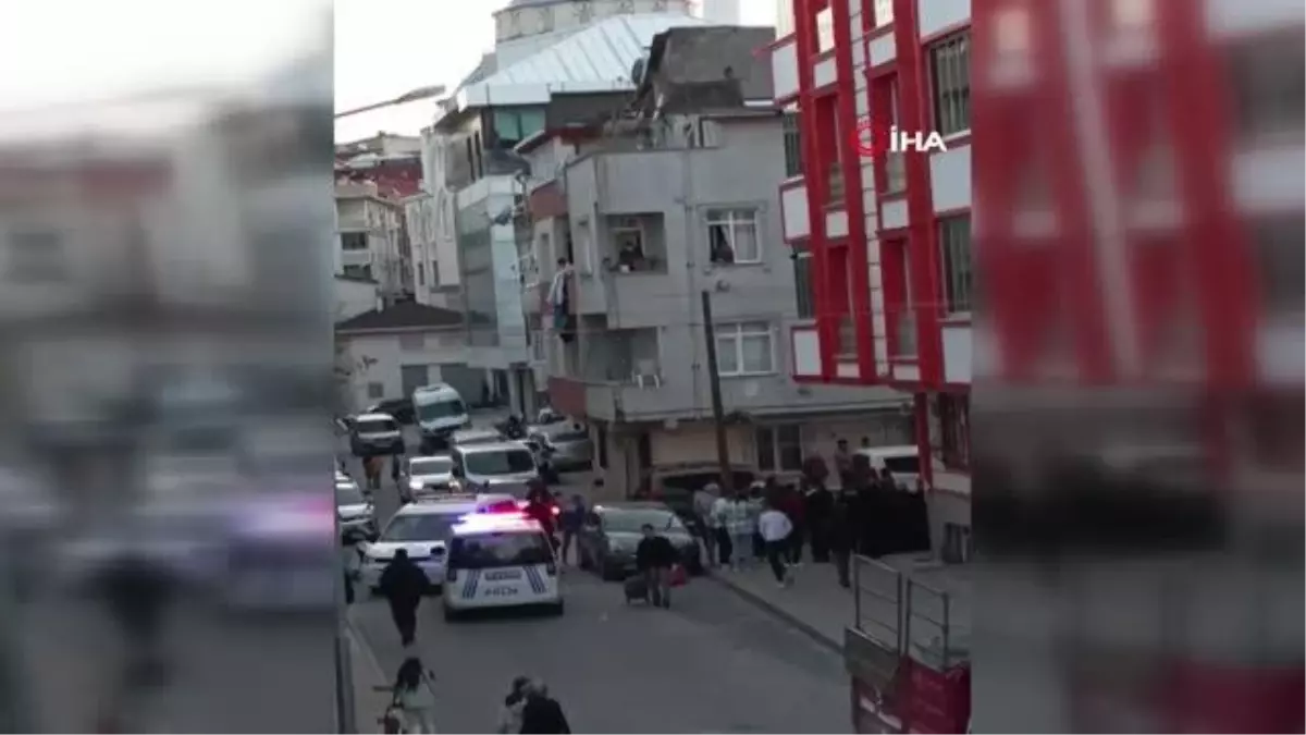 Arnavutköyde cinayet: 23 yaşındaki oğlunu silahla öldürdü