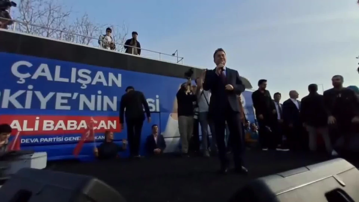 Babacan Kadıköy\'den Erdoğan\'a Seslendi: "Biraz Yavaş. Ülkeyi Yayık Ayranına Çevirdiniz"
