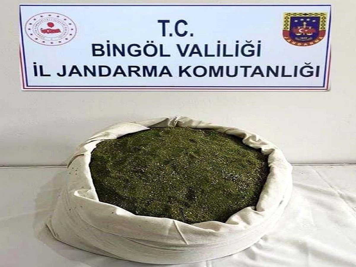 Bingöl\'de 21 Kilo Esrar Maddesi Ele Geçirildi