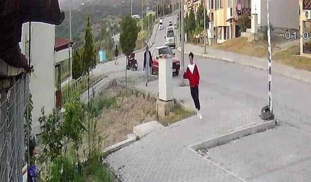 Çocukları taciz eden adam, uygunsuz görüntülerini çekmek istediği çocuğu döner bıçağıyla kovaladı