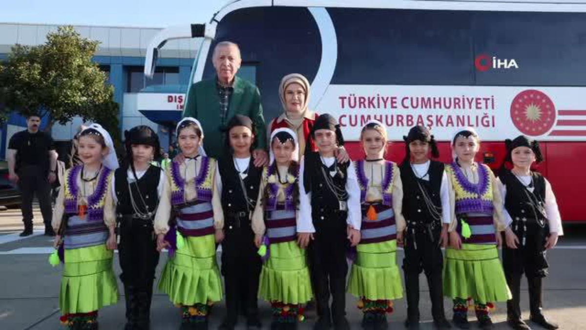 Cumhurbaşkanı Erdoğana Trabzonda coşkulu karşılama