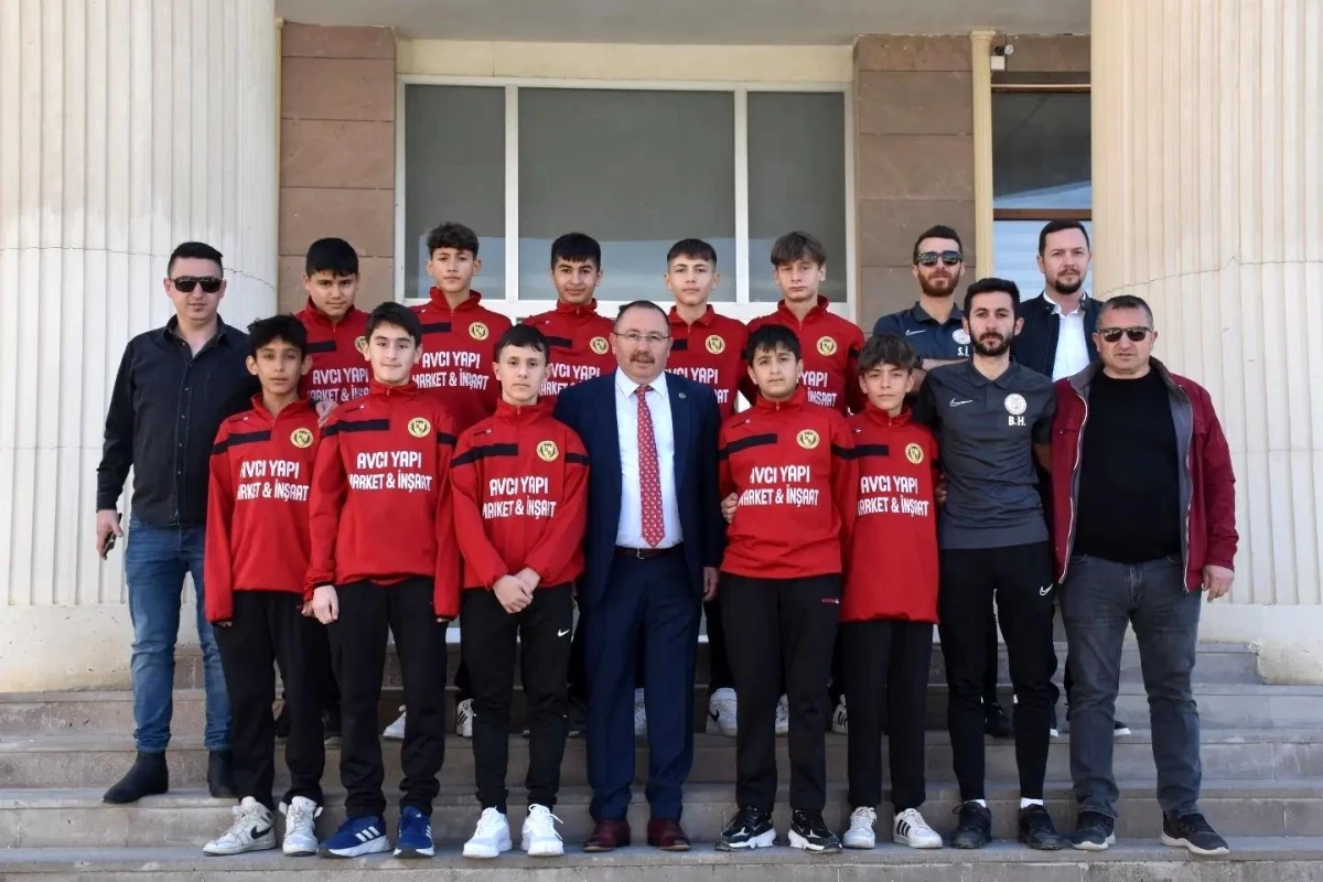Ertuğrulgazi Ortaokulu Futsal Yıldızlar Takımı Şampiyon Oldu