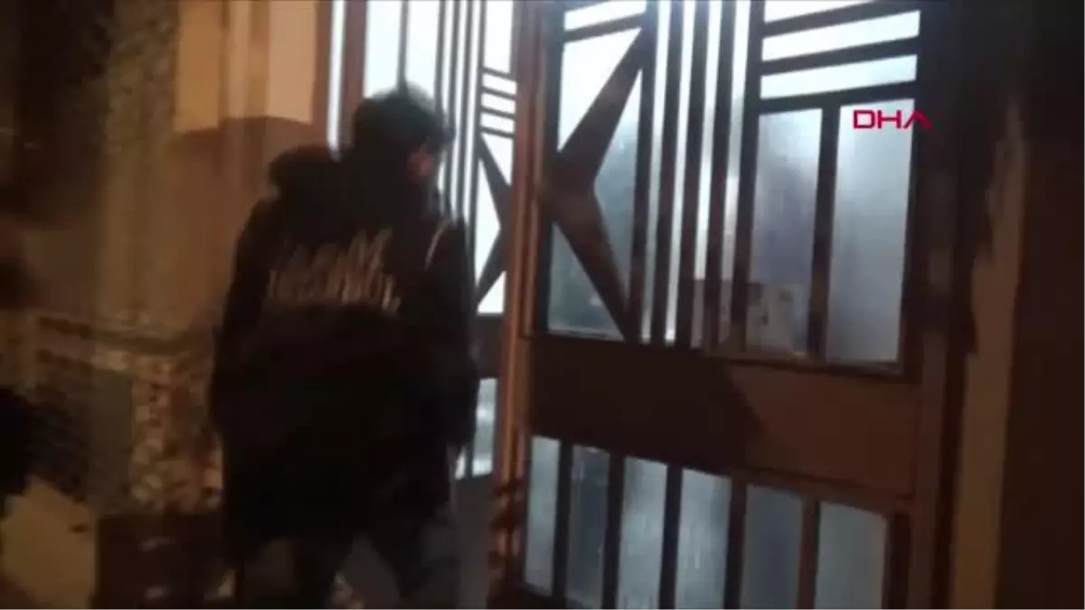 İstanbul\'da FETÖ/PDY operasyonu: Signal kullanarak haberleşen 14 şüpheliden 10\'u yakalandı