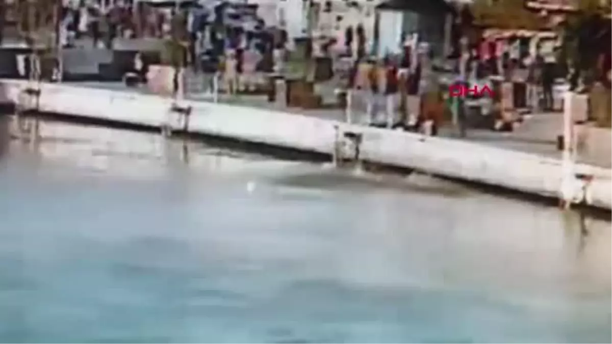 Kadıköy\'de sokak müzisyeni Cihan Aymaz istek şarkı tartışmasında öldürüldü