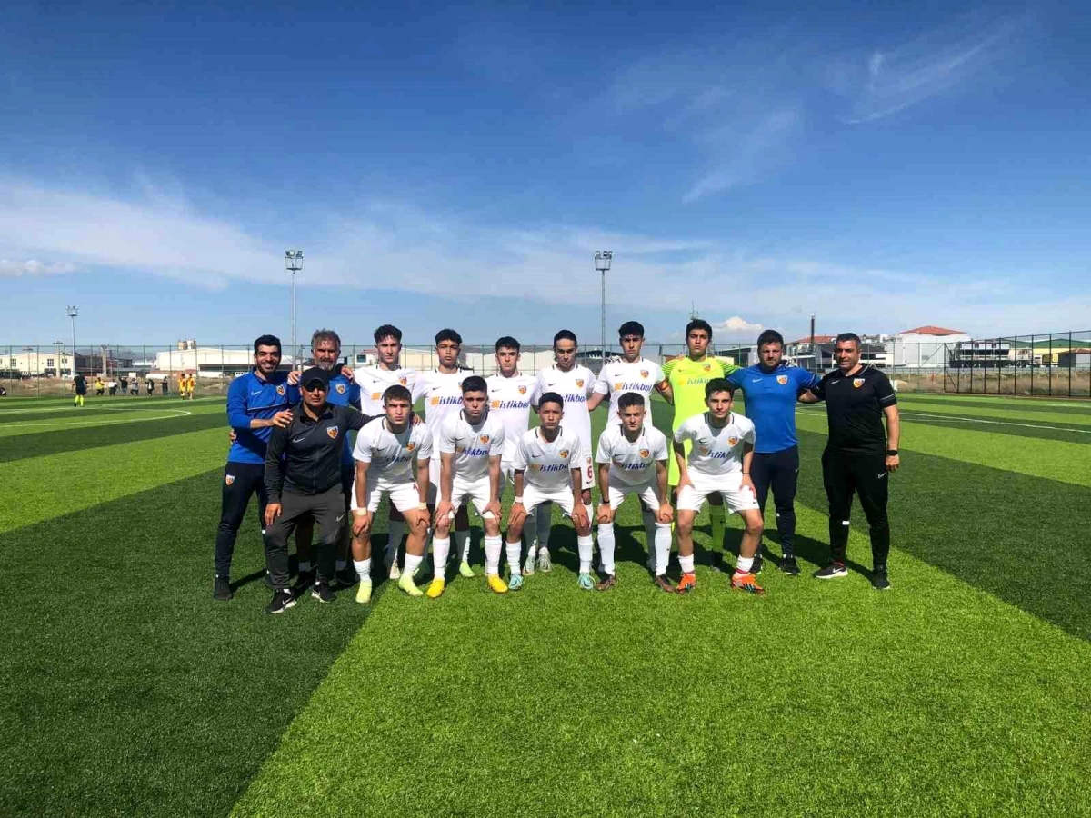 Yukatel Kayserispor U16 Takımı Gelişim Liginde Yarı Finale Yükseldi