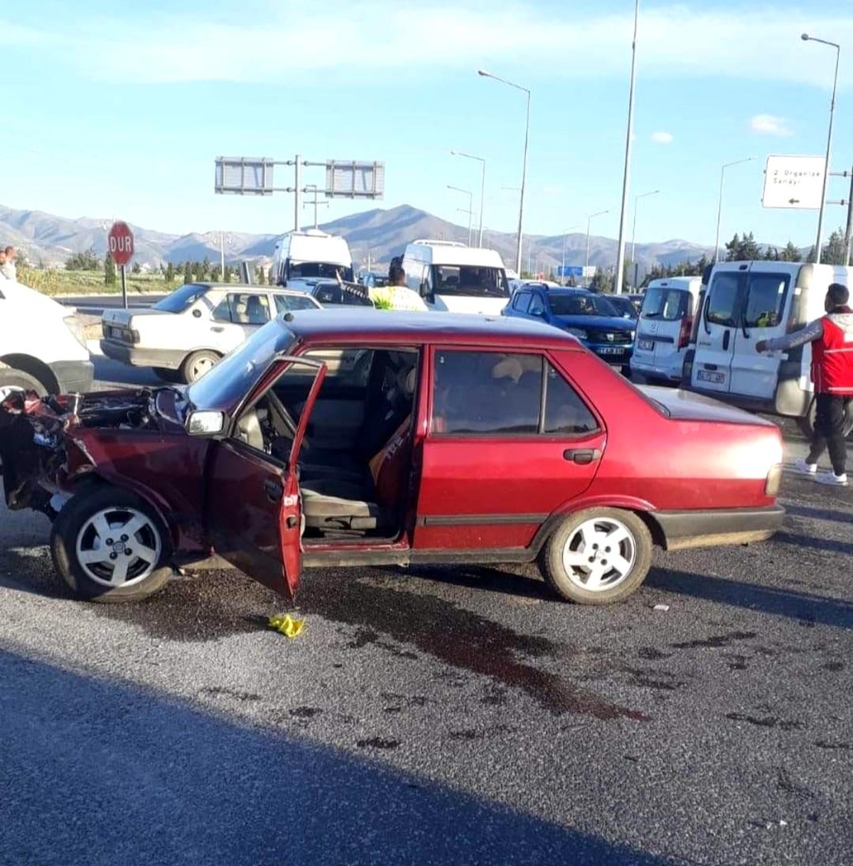 Malatya\'da 3 aracın karıştığı trafik kazasında 5 kişi yaralandı