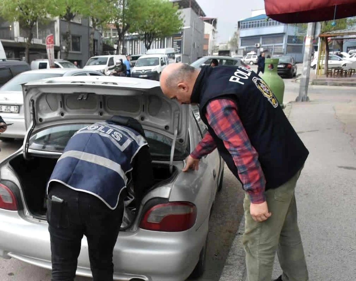 Samsun\'da Yapılan Uygulama ve Denetimlerde 225 Bin Kişi GBT Kontrolünden Geçti