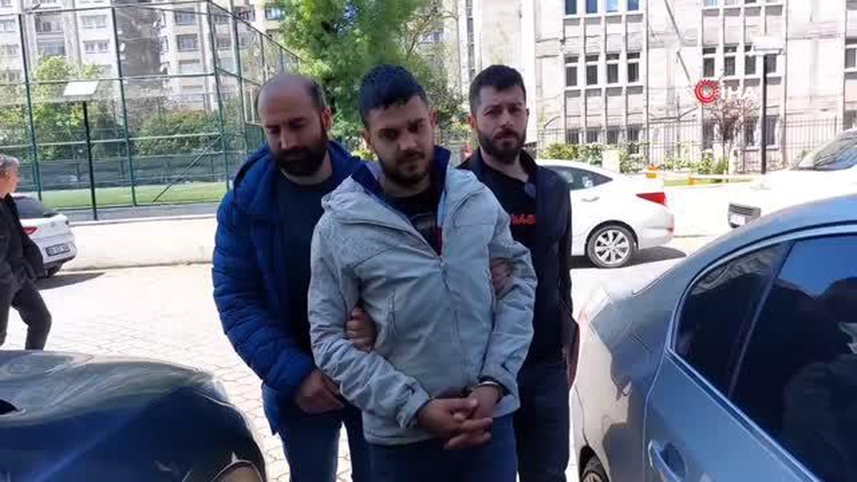 Samsunda bir kişi tartıştığı genci sırtından bıçakla yaraladı