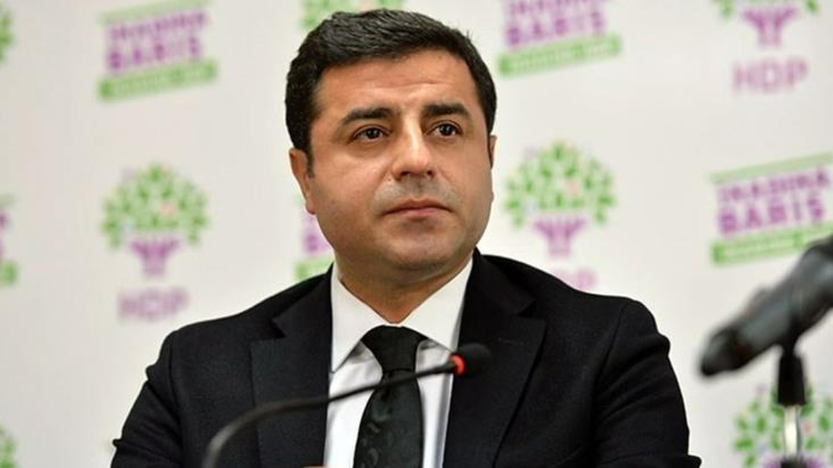 Selahattin Demirtaş, cumhurbaşkanı seçimlerinde Kılıçdaroğlu\'na oy vereceğini açıkladı