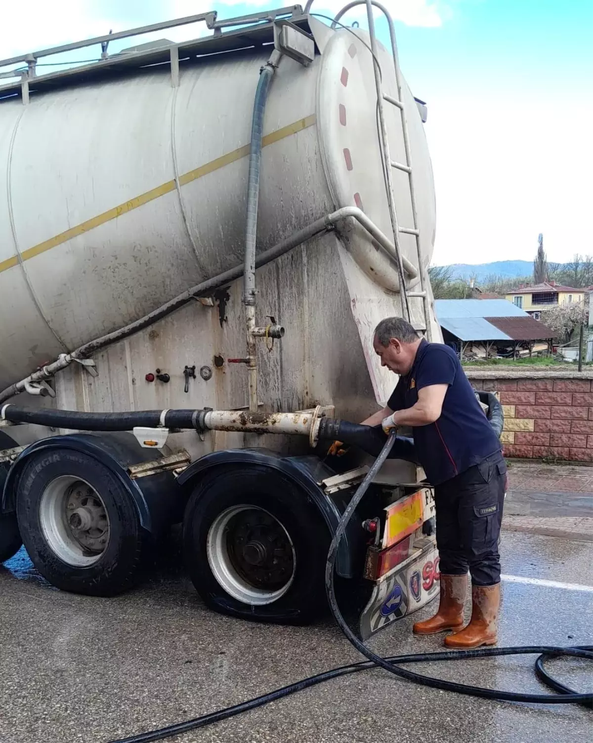 Kastamonu Daday\'da Beton Tankerinde Yangın Çıktı