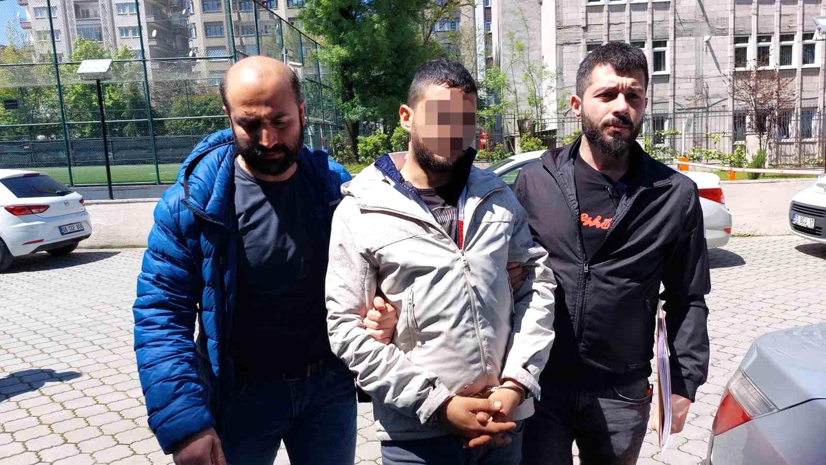 Samsunda bir kişi genci bıçakla yaraladı