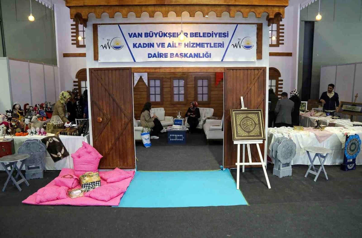 Van Büyükşehir Belediyesi Doğu Anadolu Tarım Hayvancılık ve Gıda Fuarında Yerini Aldı