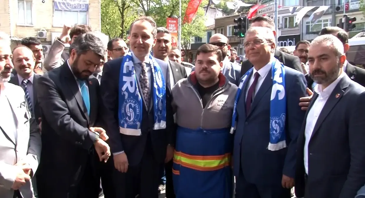 YRP Genel Başkanı Fatih Erbakan Sarıyer\'de Vatandaşlarla Buluştu