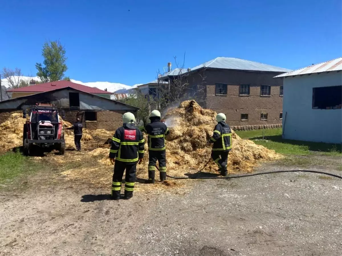 Erzincan Yalınca Köyünde Ahır Yangını