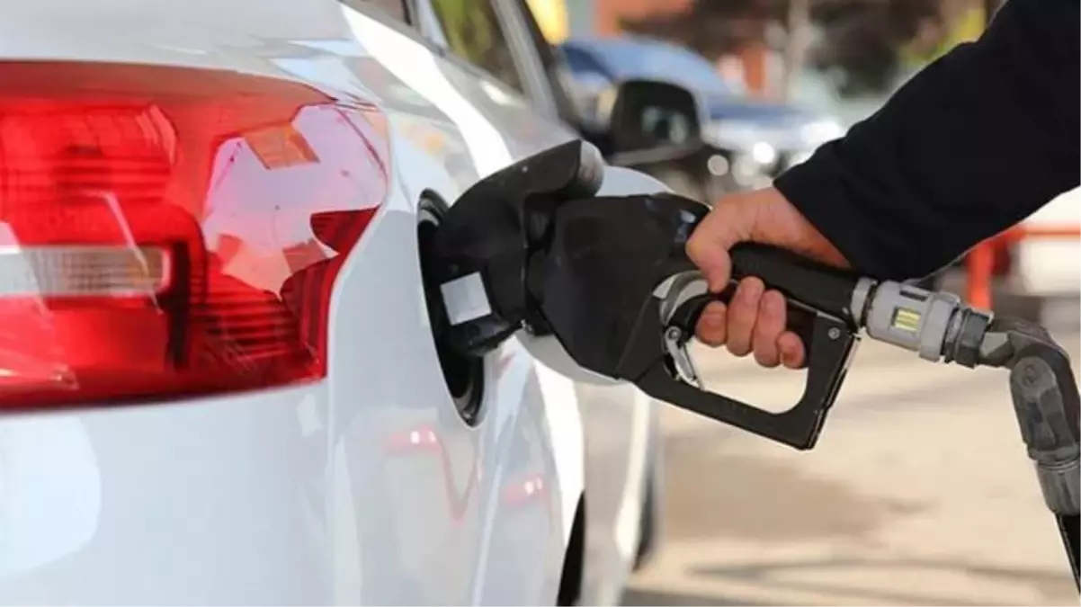 Akaryakıtta indirim hem benzine hem motorine geliyor