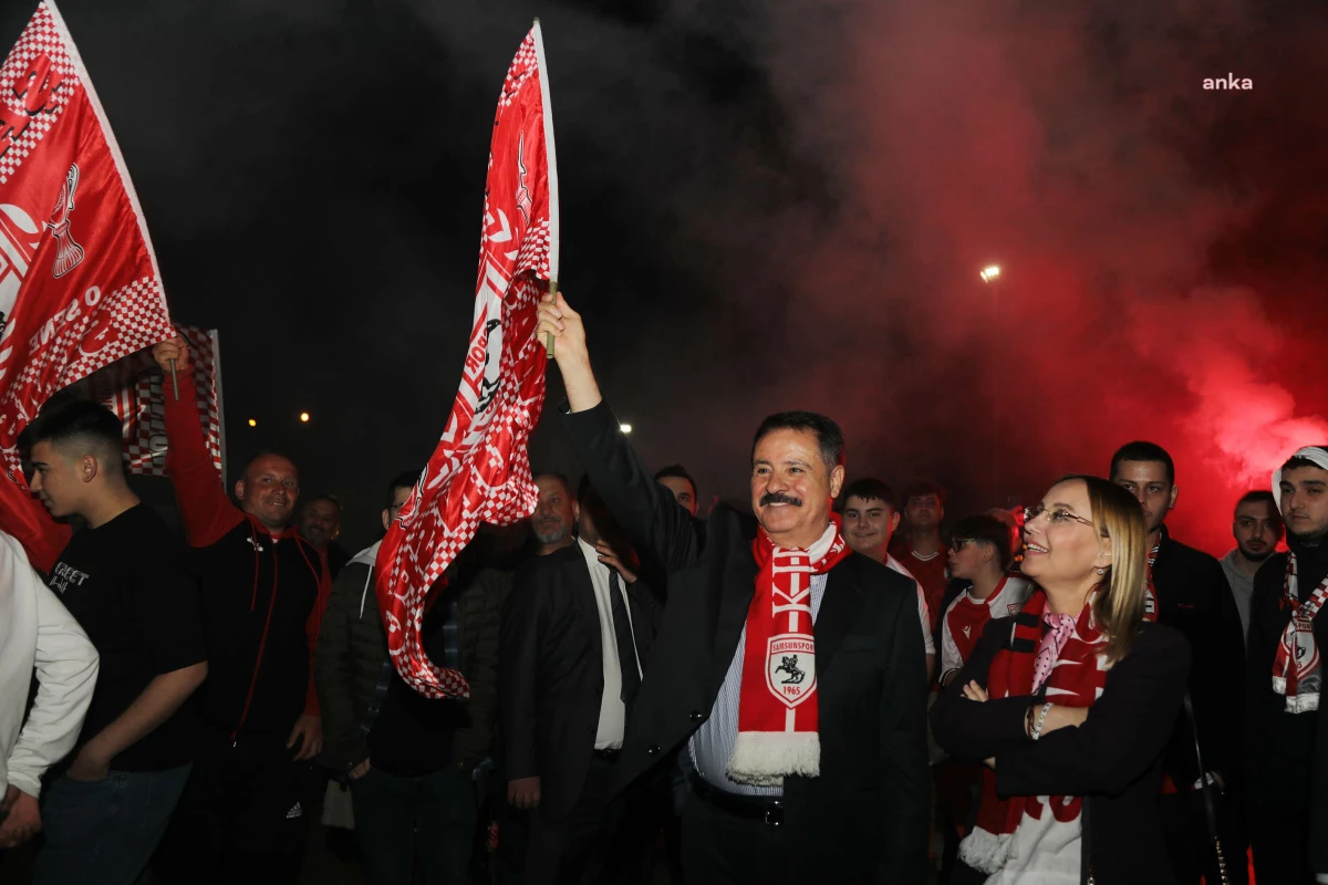 Atakum Belediye Başkanı Cemil Deveci, Yılport Samsunspor taraftarına bin bilet hediye etti