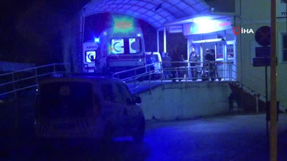 Balıkesir\'de Tavuk Döner Zehirlenmesi: 13 Kişi Hastaneye Kaldırıldı