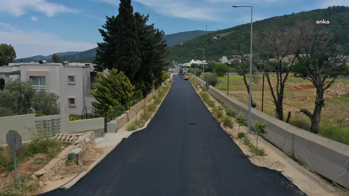 Bodrum\'da Asfaltlama Çalışmaları Devam Ediyor