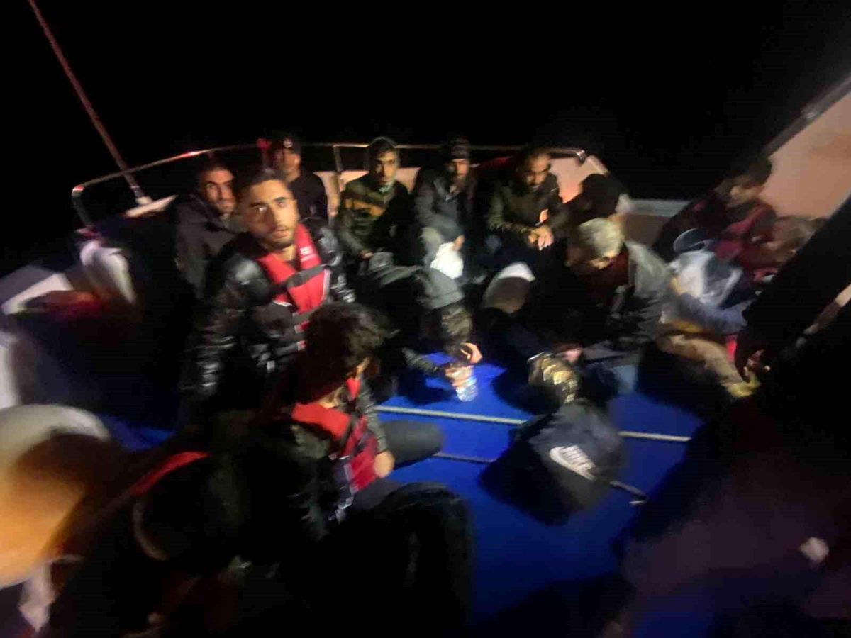 Muğla\'da 2 Düzensiz Göçmen Olayında 29 Kurtarıldı, 14 Yakalandı