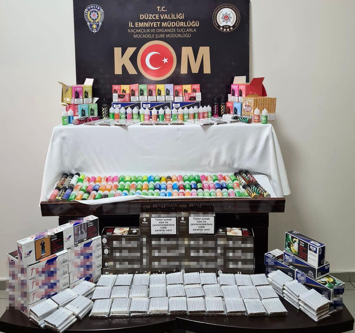 Düzce\'de Elektronik Sigara Kaçakçılığı Operasyonu