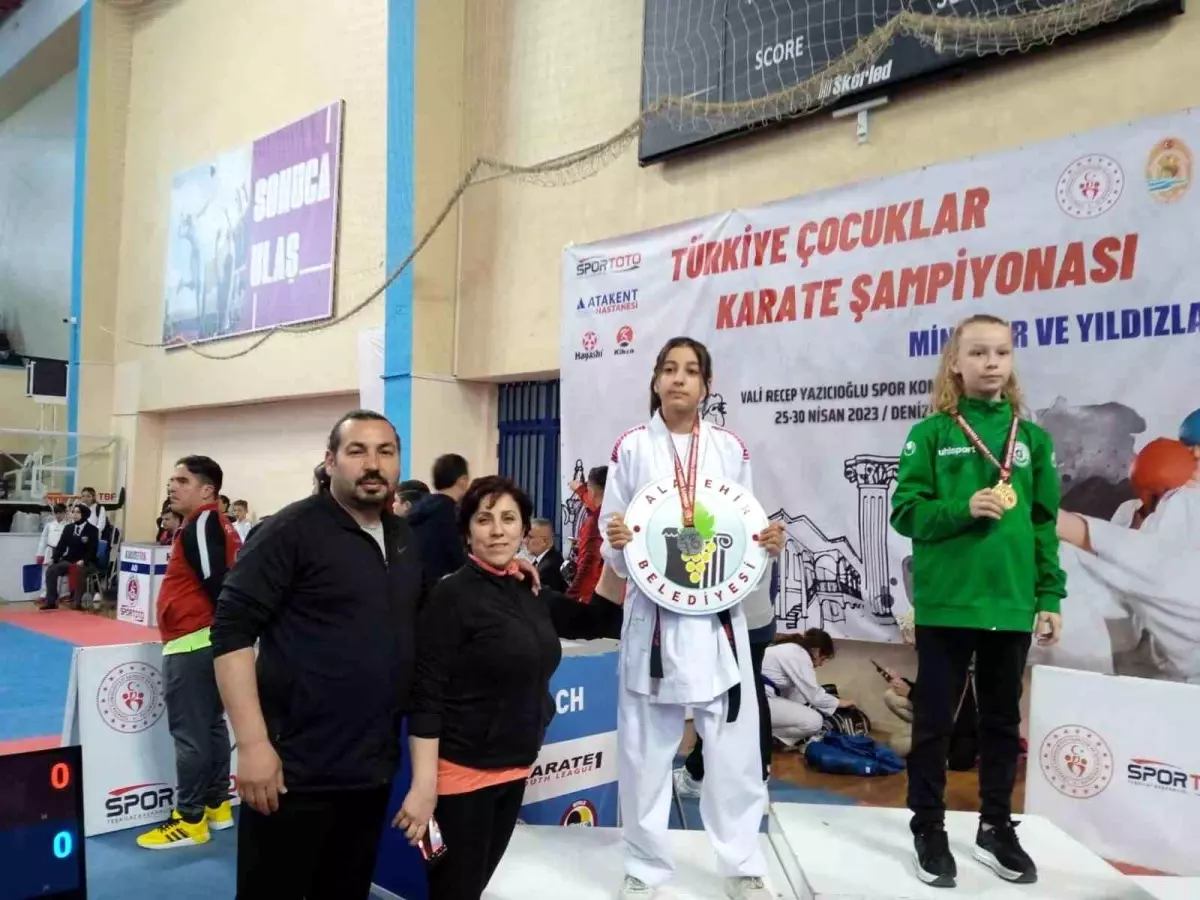 11 yaşındaki Deniz Kiraz, Türkiye\'yi Balkanlarda temsil edecek