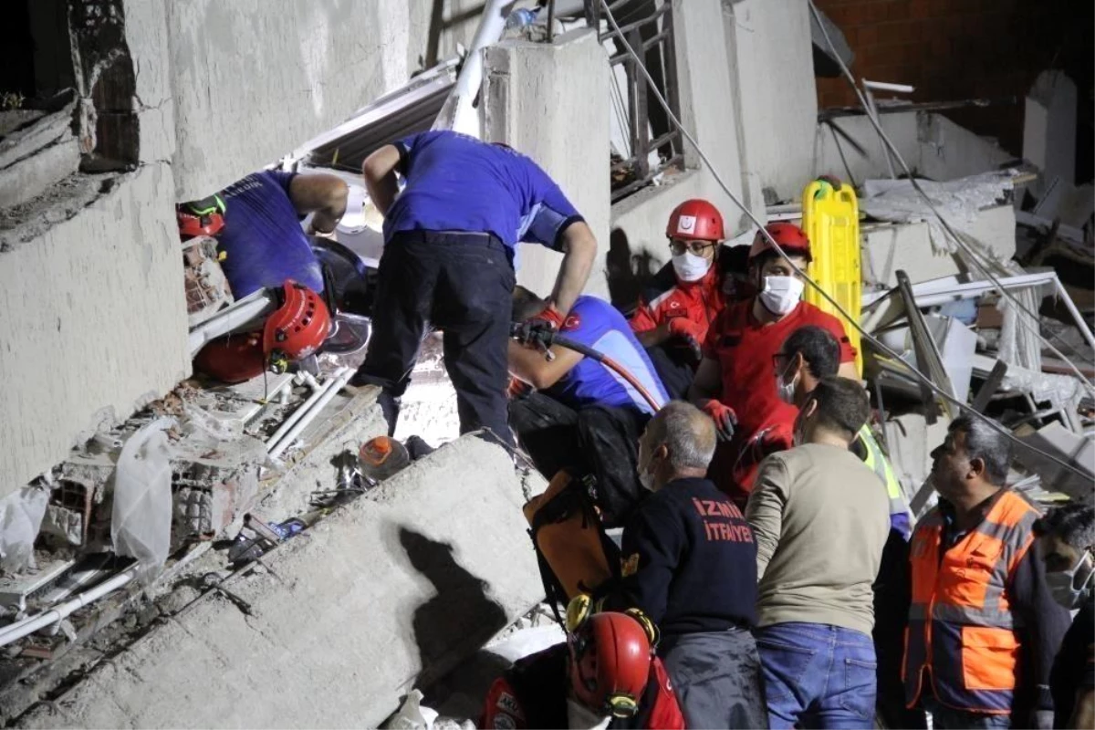 İzmirdeki Depremde Yıkılan Apartmanda 2 Sanık 14er Yıl 5er Ay Hapis Cezası Aldı