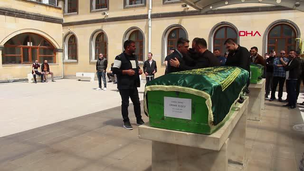 Çankırı\'da Komşusunu ve Eski Eşinin Patronunu Öldüren Şüpheli Tutuklandı