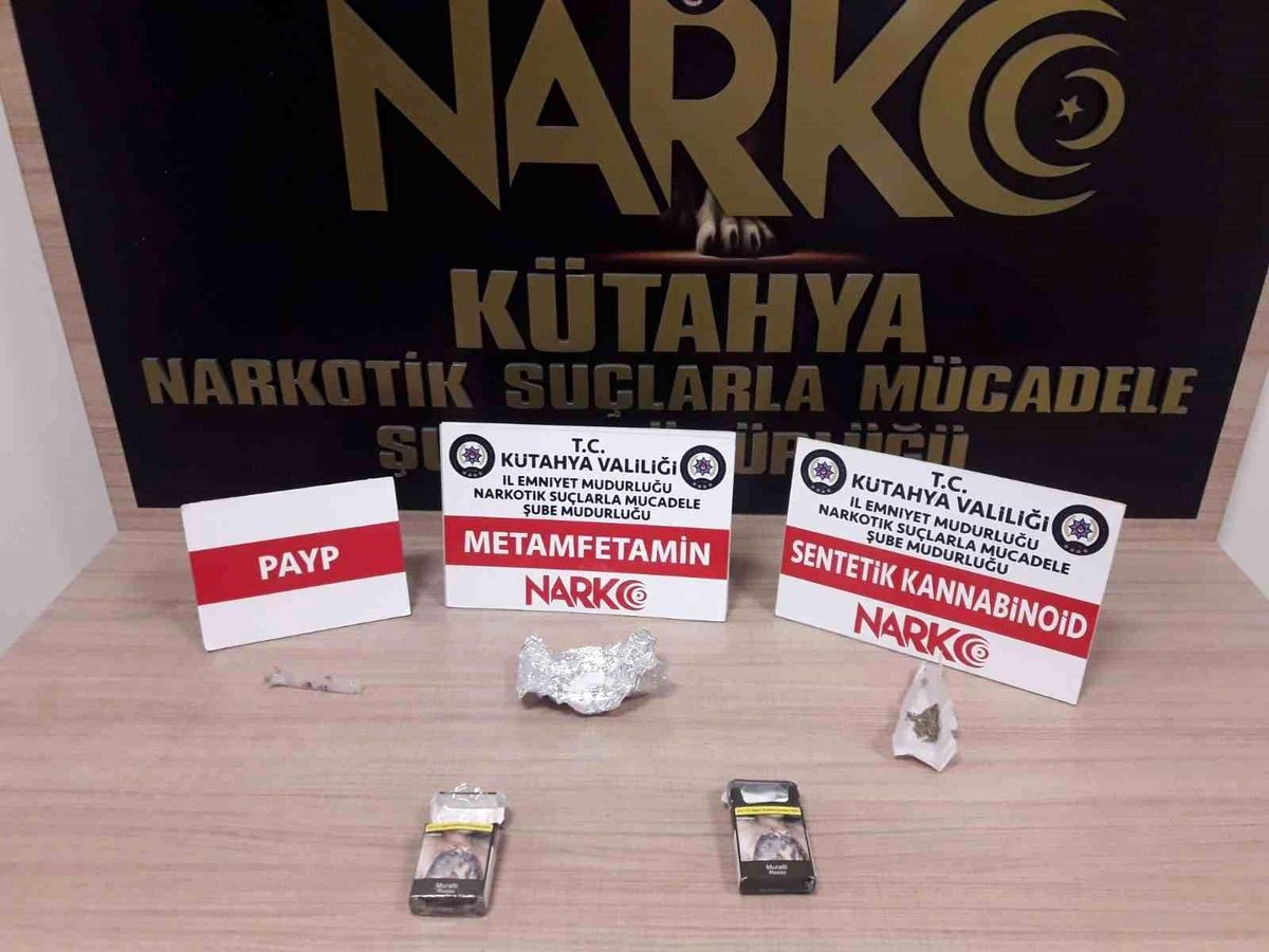 Kütahya\'da Uyuşturucu Operasyonu: 2 Şüpheli Yakalandı