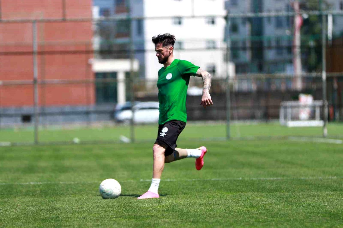Oğuz Ceylan: Rize\'nin hak ettiği yer Süper Lig