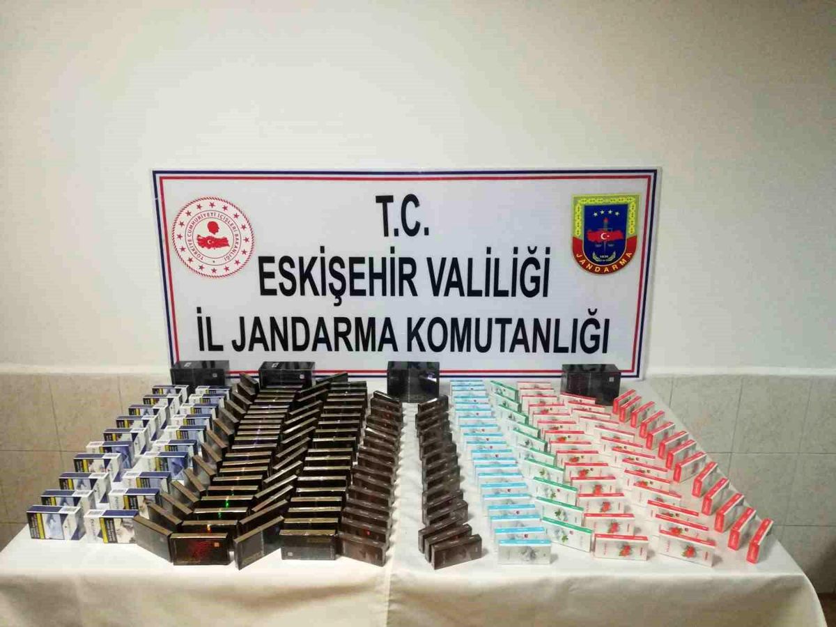 Eskişehir\'de Kaçak Sigara Operasyonu: 227 Paket Ele Geçirildi