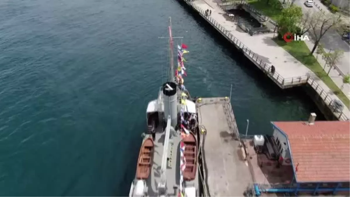 TCG Nusret Müze Gemisi Üsküdarda ziyarete açıldı