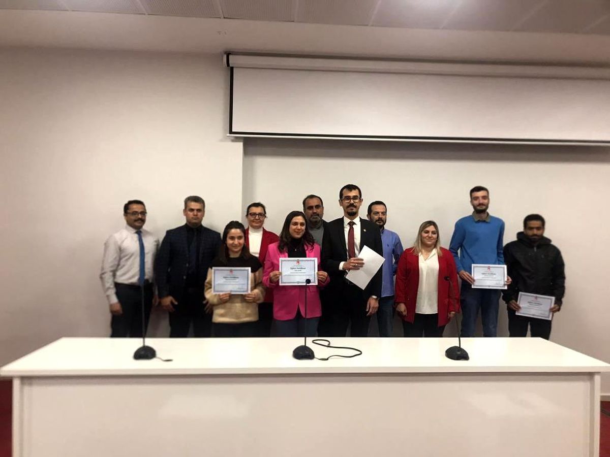 BŞEÜ\'de Temel Hücre Kültürü Teknikleri Eğitimi Verildi