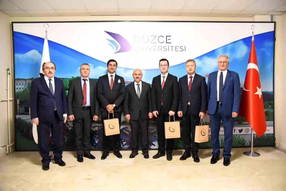 Ulaştırma ve Altyapı Bakanlığı heyeti Düzce Üniversitesi\'nde