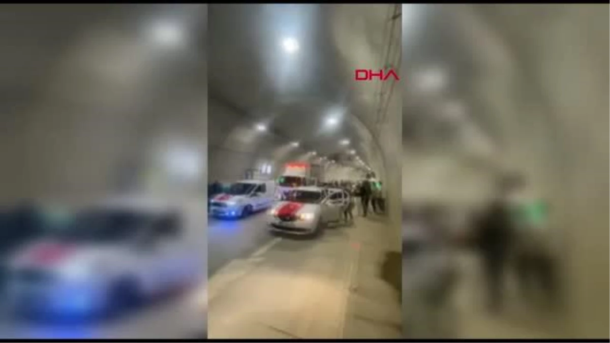 Üsküdar ve Ümraniyede Asker Eğlencesi: Konvoy Tüneli Kapattı