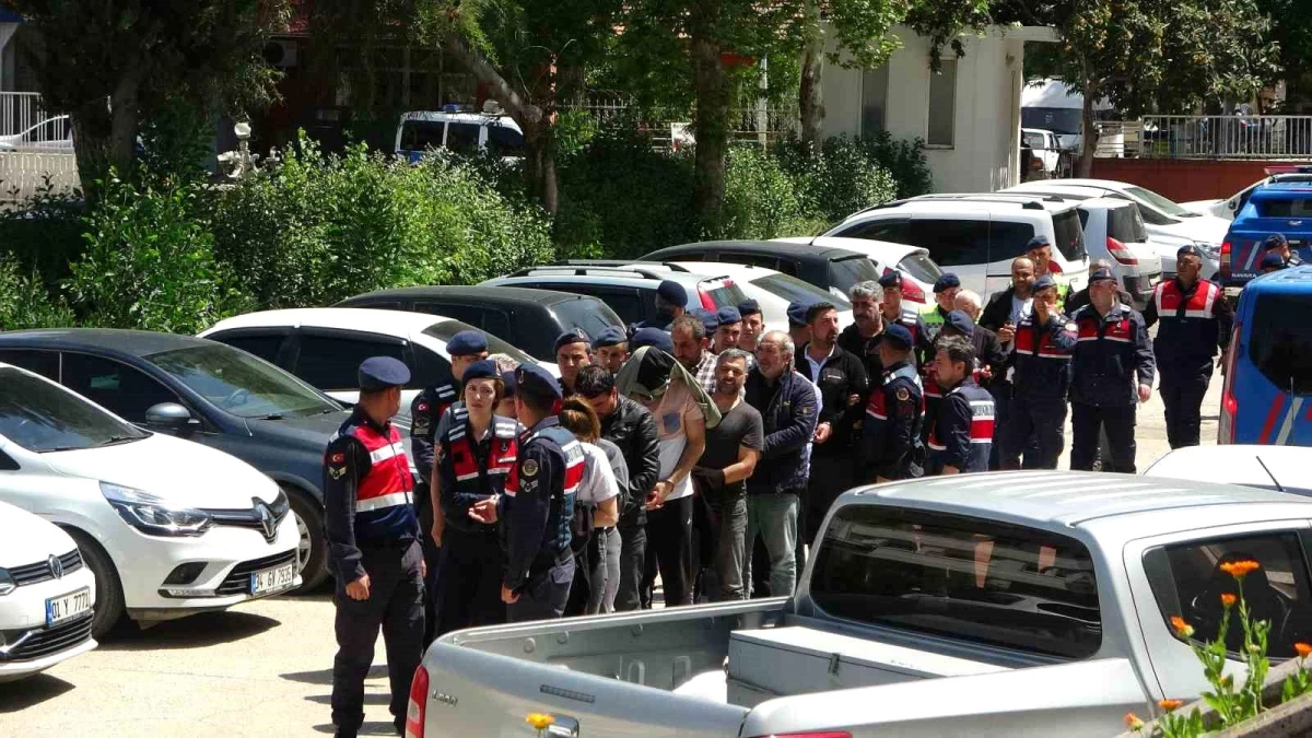 Adana\'da ehliyet sınavı jokerliği operasyonu: 16 şüpheli gözaltına alındı