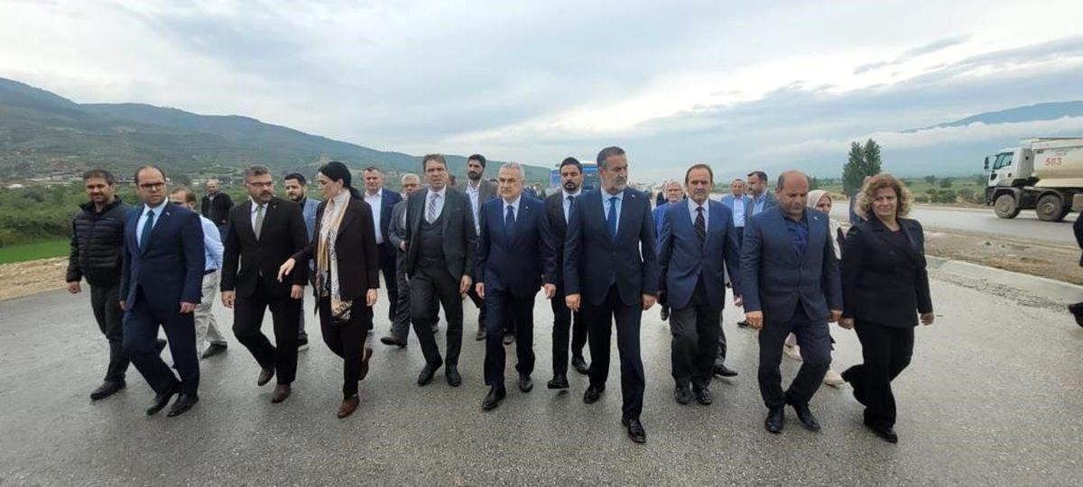 AK Parti Aydın İl Yönetimi, Aydın-Denizli Otoyol Şantiyesini Ziyaret Etti