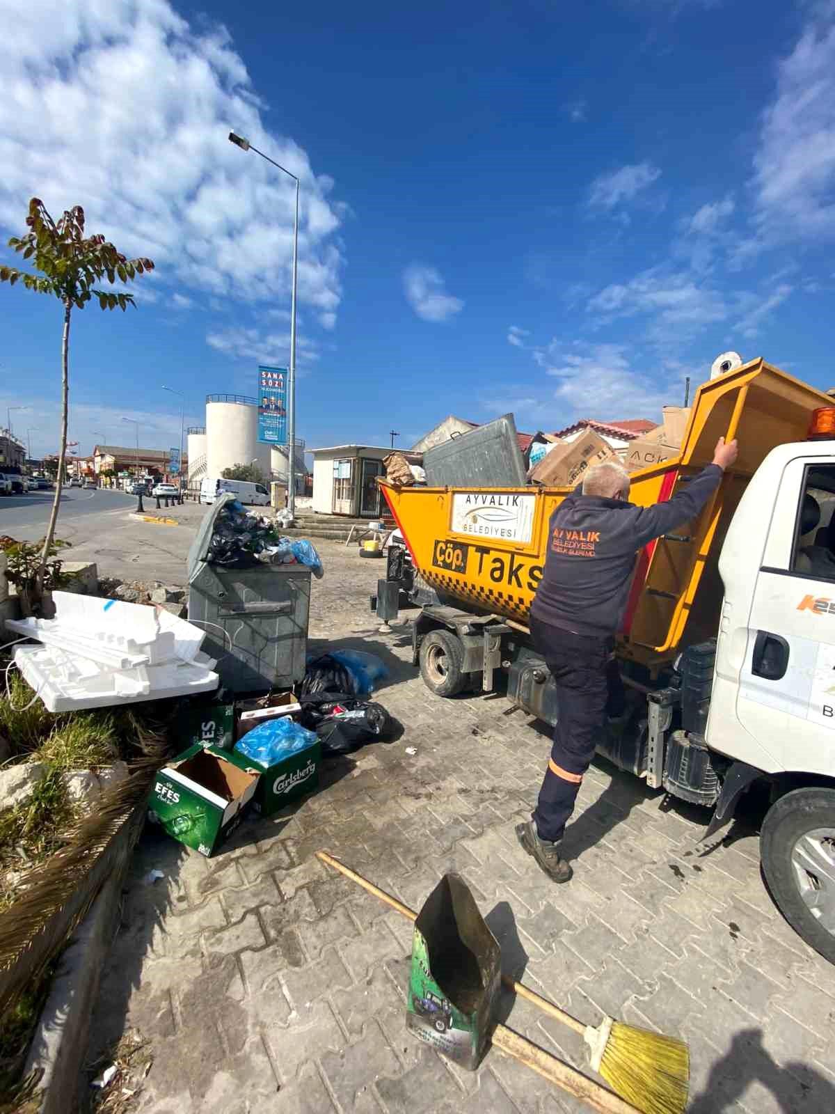 Ayvalık\'ta sezon öncesi detaylı temizlik