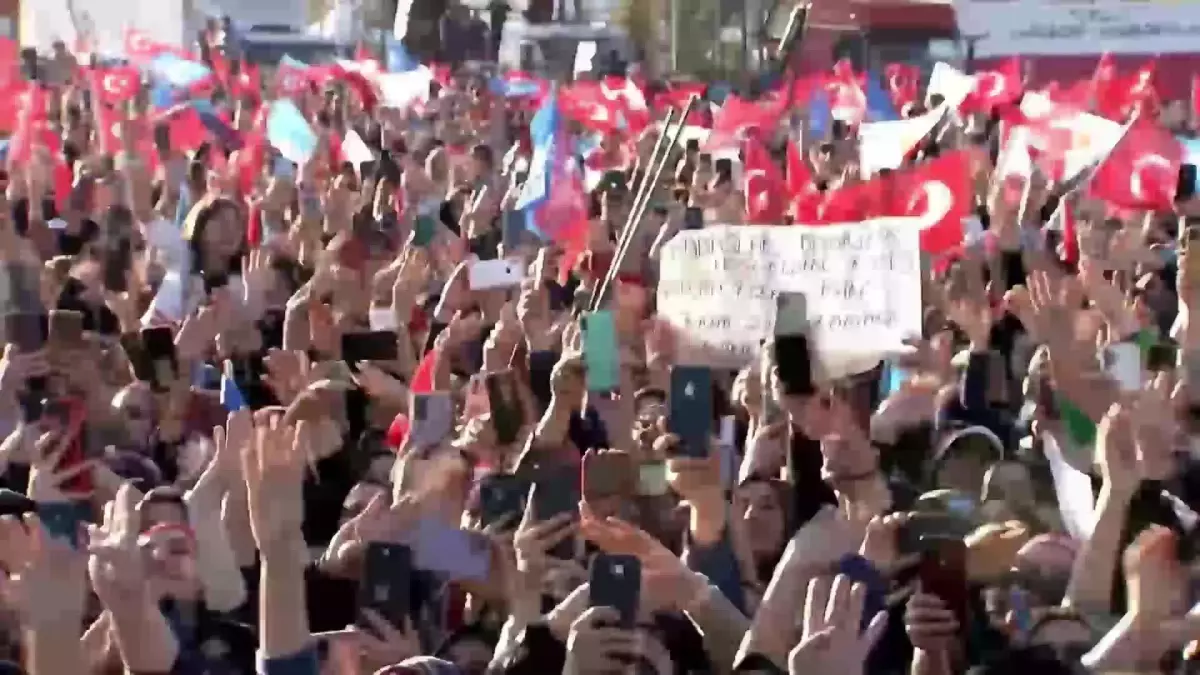 Erdoğan: "Yüreği Burkulmuş, Hangi Sebepten Olursa Olsun Kalbi Kırılmış Kim Varsa Helallik İsteyecek, Mutlaka Onların da Gönlünü Kazanacağız"