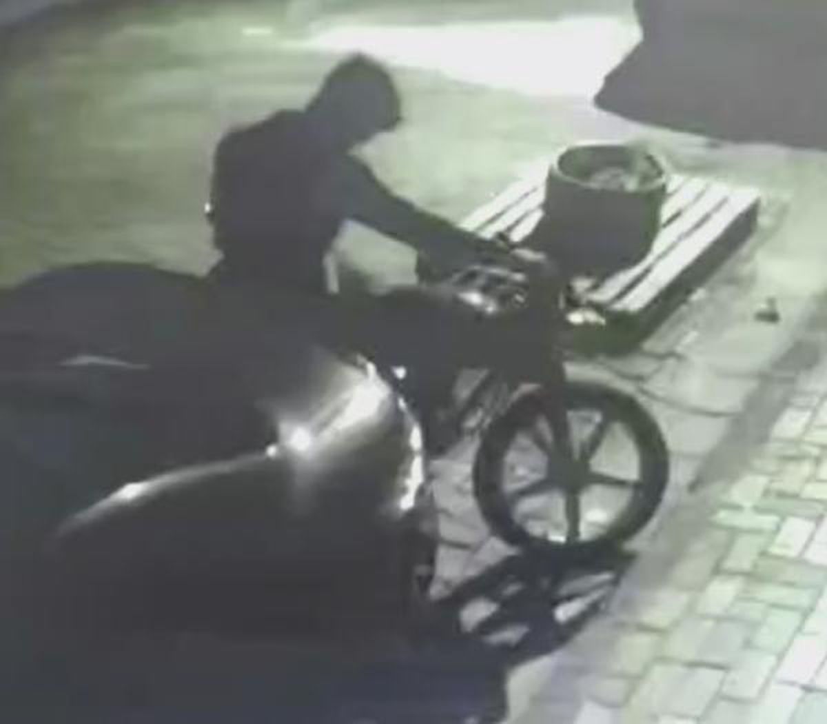 Güngören\'de motosiklet hırsızlığına teşebbüs