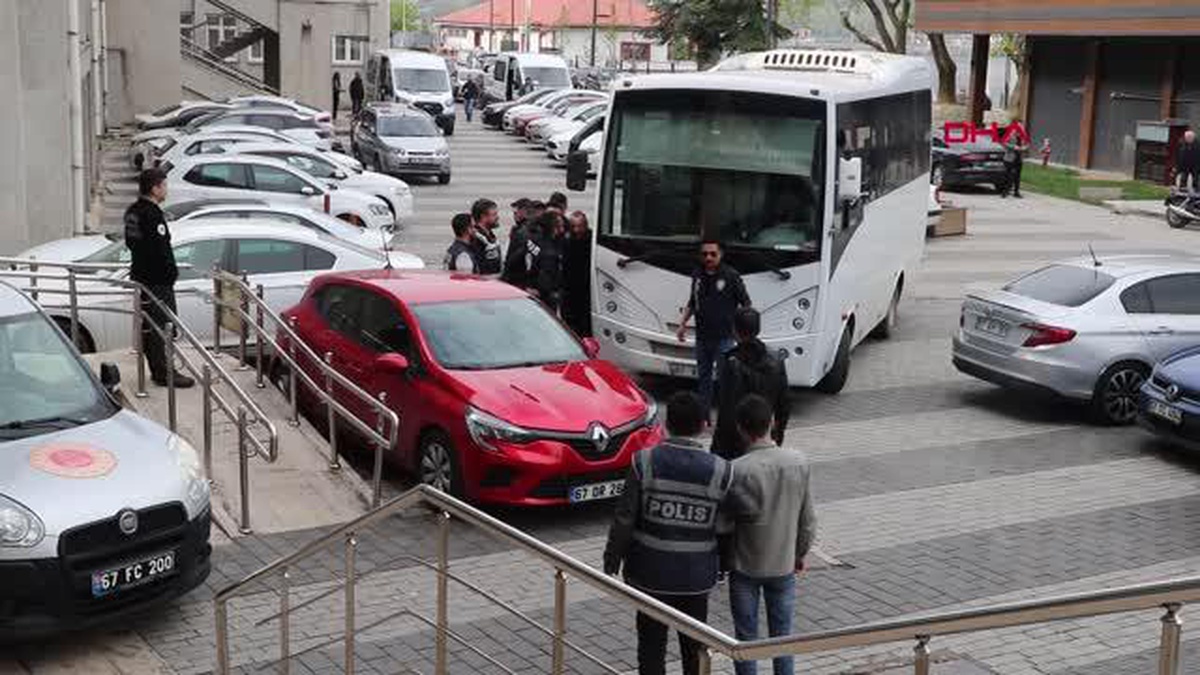 Zonguldak\'ta Uyuşturucu Çetesine Ait Silahı Düşüren Öğrenci İşkenceye Uğradı