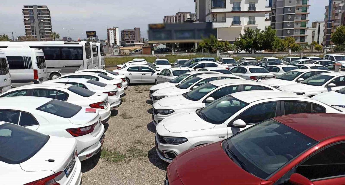 Mersin\'de Değişik Modellerde Araç Stoku Yaptığı İddiasıyla Bir Firma İşlem Yapıldı