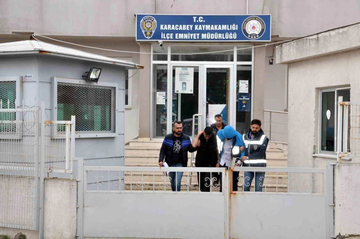 Bursa\'da Okul Müdür Yardımcısını Vuran Veli Tutuklandı