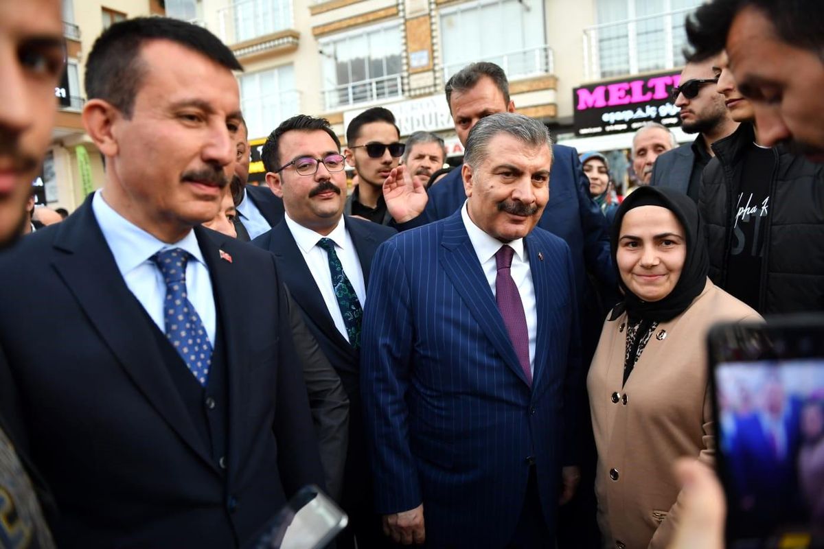 Sağlık Bakanı Koca, Altındağ\'da inşasına başlanacak hastane alanında incelemelerde bulundu