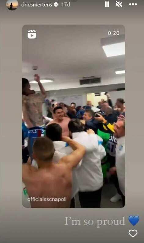 Tarihi şampiyonluğa kayıtsız kalmadılar! Mertens ve Hamsik, Napoli'yi kutladı