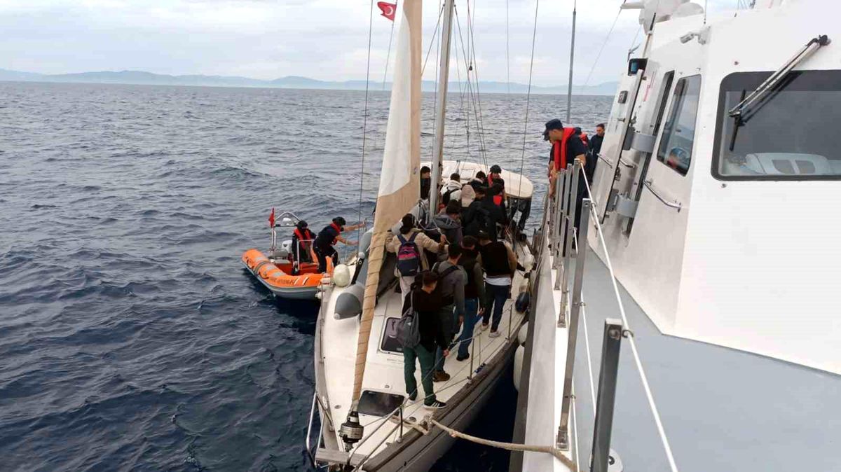 Muğla\'da 73 düzensiz göçmen ve 3 kaçakçı yakalandı