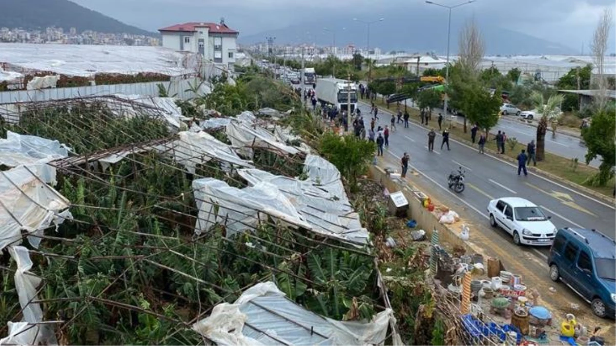 Anamur\'u etkisi altına alan hortum felaketinde 13 kişi yaralandı, 100 sera hasar gördü