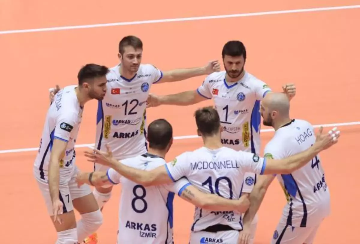 Arkas Spor, Fenerbahçe HDI Sigorta\'ya mağlup oldu