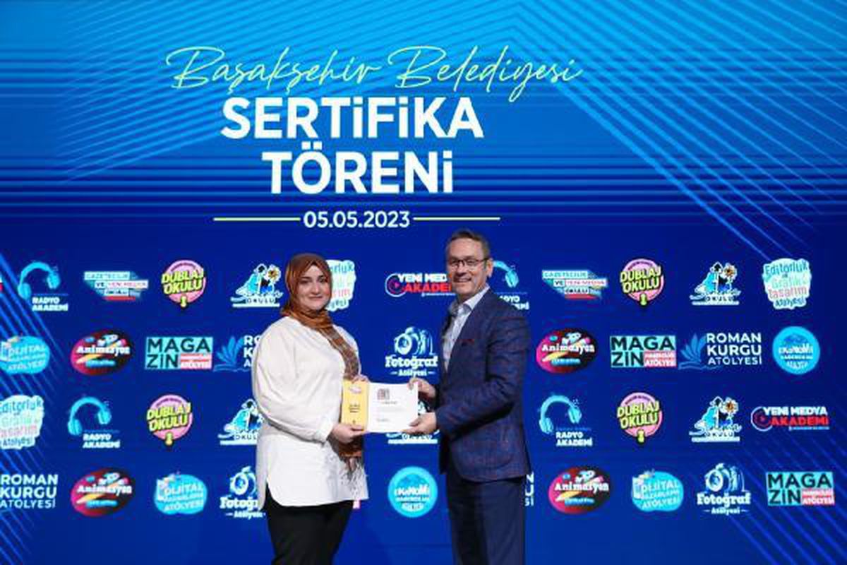 Başakşehir Belediyesi\'nin Yeni Medya Akademi\'sinden yüzden fazla öğrenci mezun oldu